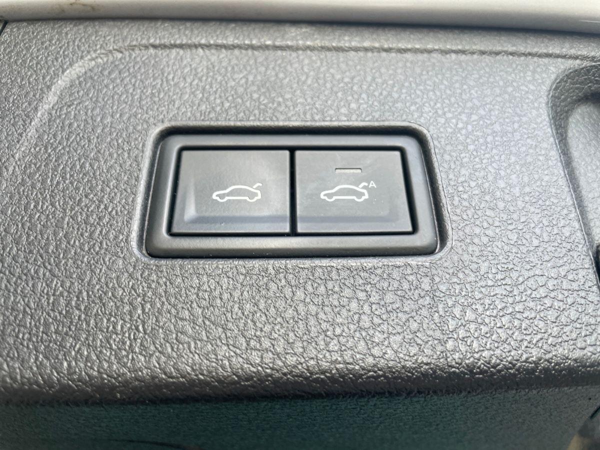 VW Passat Variant Business 1.5 TSI DSG **Massage… - Bild 21