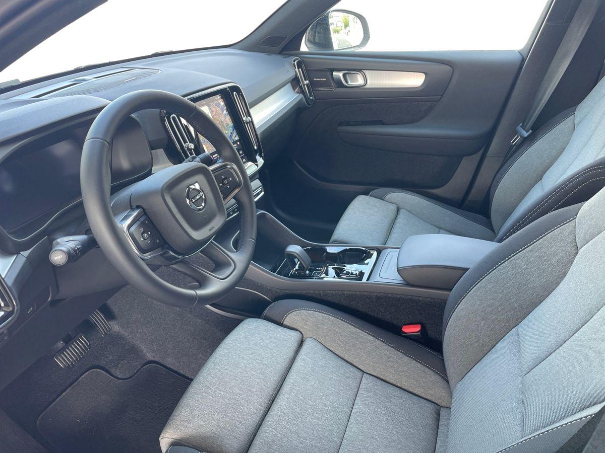 Volvo XC40 Plus Dark 2WD ** SONDERPREIS ** - Bild 11