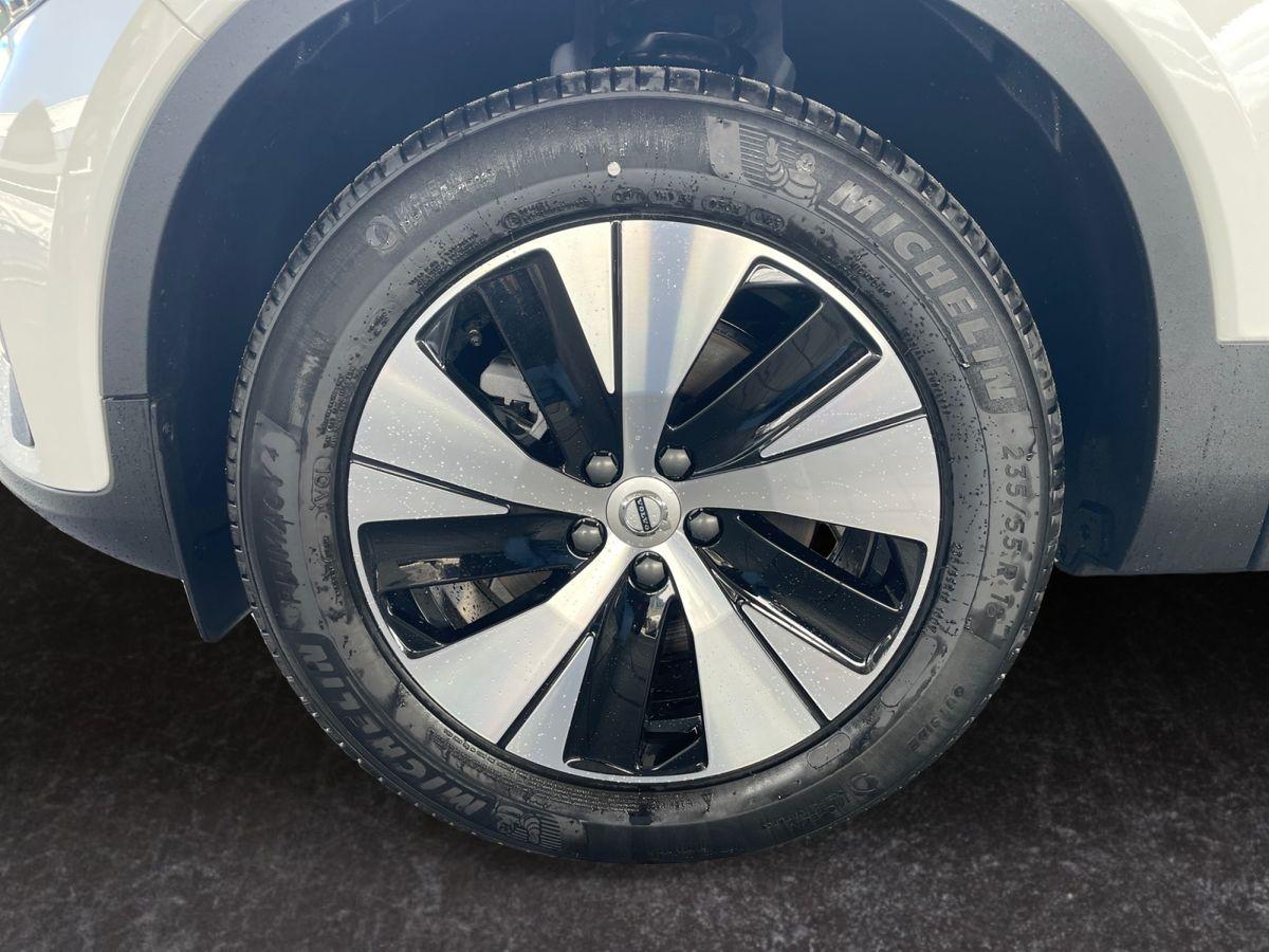 Volvo XC40 Plus Dark 2WD ** SONDERPREIS ** - Bild 10