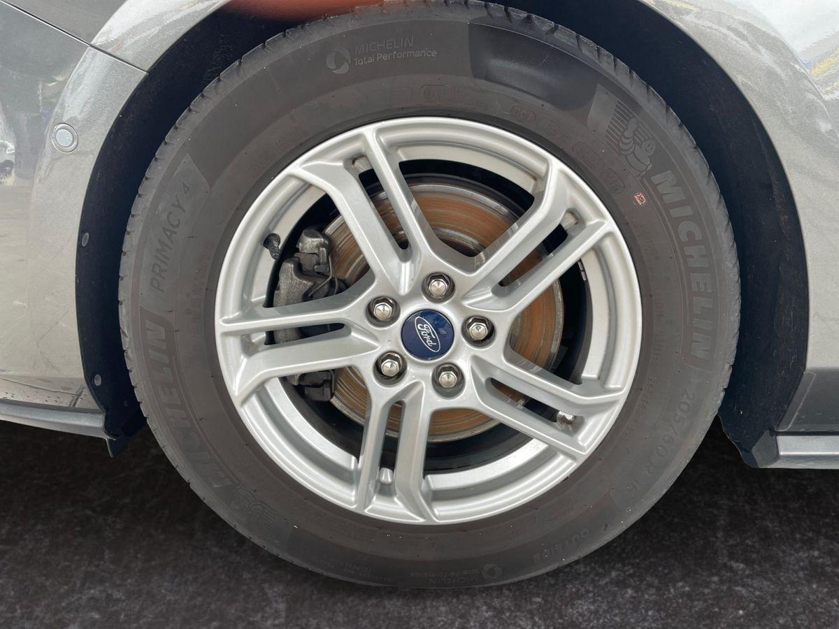 Ford Focus Cool & Connect 1.5 EcoBlue TDCi KAT - Bild 10