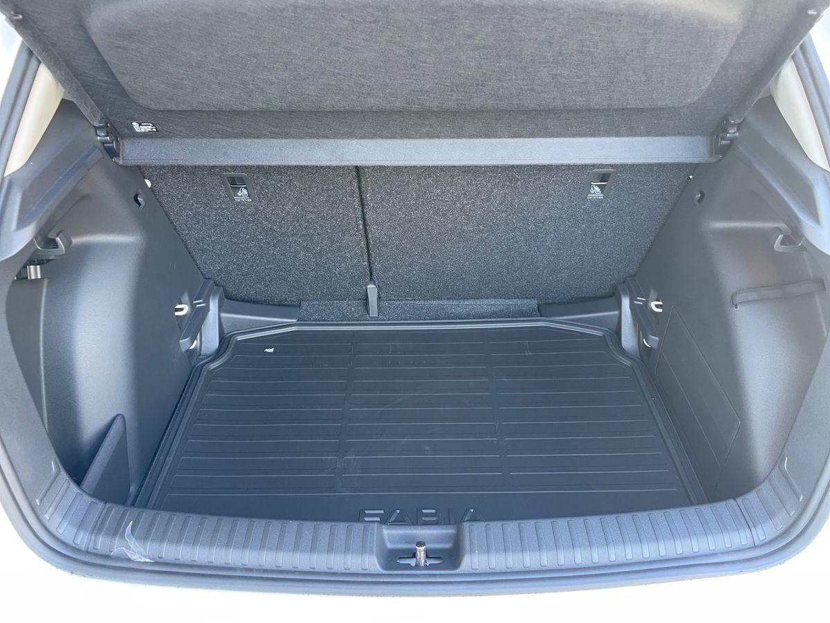 Skoda Fabia 1.0 TSI * NAVI über SmartLink/KAMERA * - Bild 20