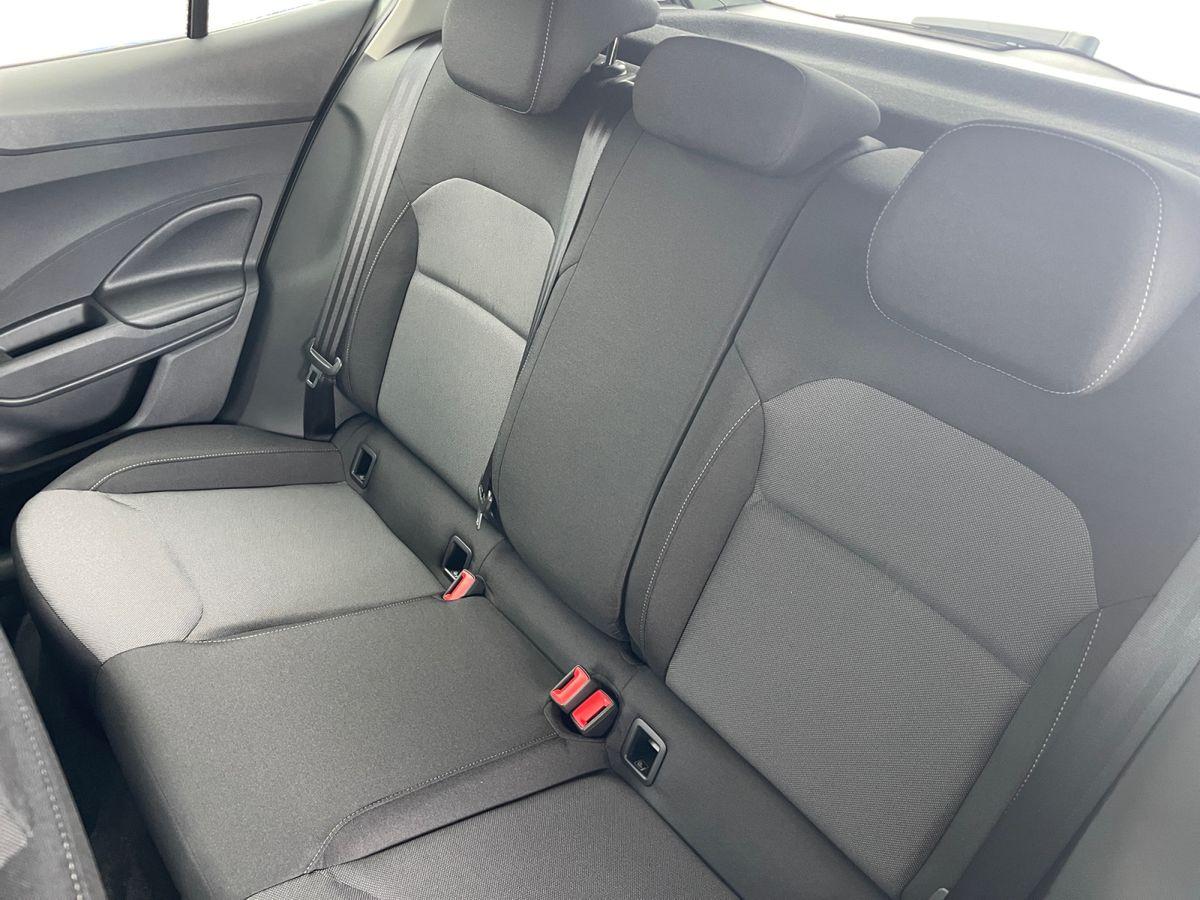 Skoda Fabia Selection 1.0 TSI Aut. ** LED/KAMERA/TEMPOMAT/PP ** - Bild 17