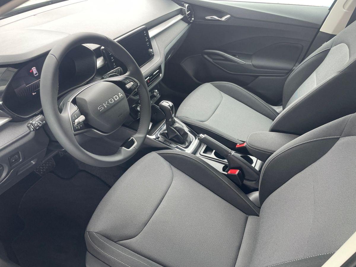 Skoda Fabia Selection 1.0 TSI Aut. ** LED/KAMERA/TEMPOMAT/PP ** - Bild 11