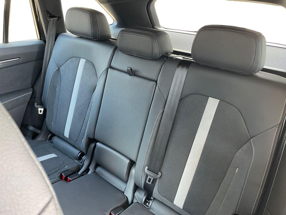 Skoda Kodiaq 2.0 TDI DSG Aut. Sportline * AHK/STANDHEIZUNG * - Bild 17