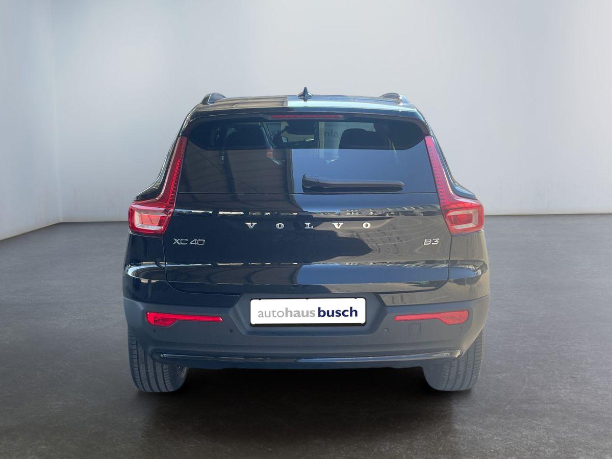 Volvo XC40 Plus Dark B3 ** AHK !!! / KAMERA / ACC ** - Bild 5
