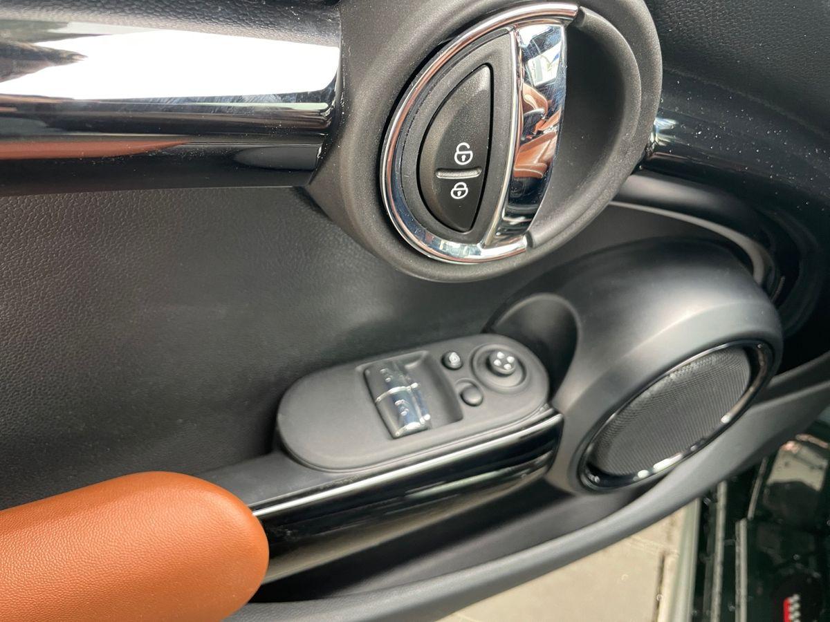 Mini John Cooper Works 2.0 16V Meta - Bild 12