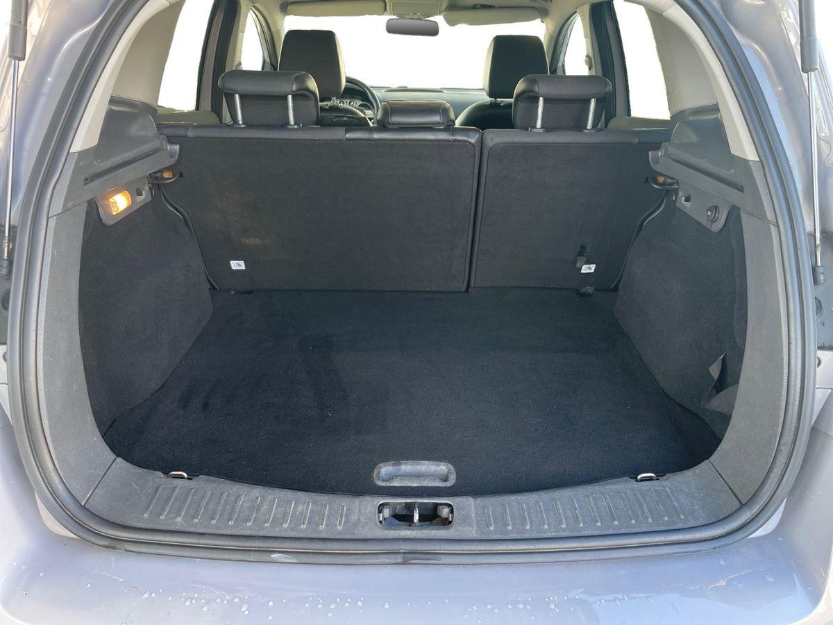 Ford Kuga 2.0 TDCi ** PANORAMADACH/PARKPILOT/NAVI ** - Bild 20