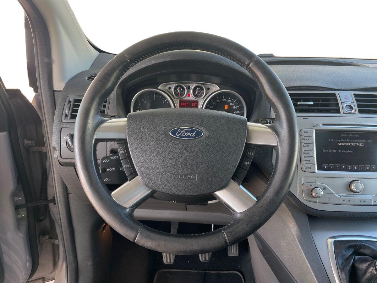Ford Kuga 2.0 TDCi ** PANORAMADACH/PARKPILOT/NAVI ** - Bild 14