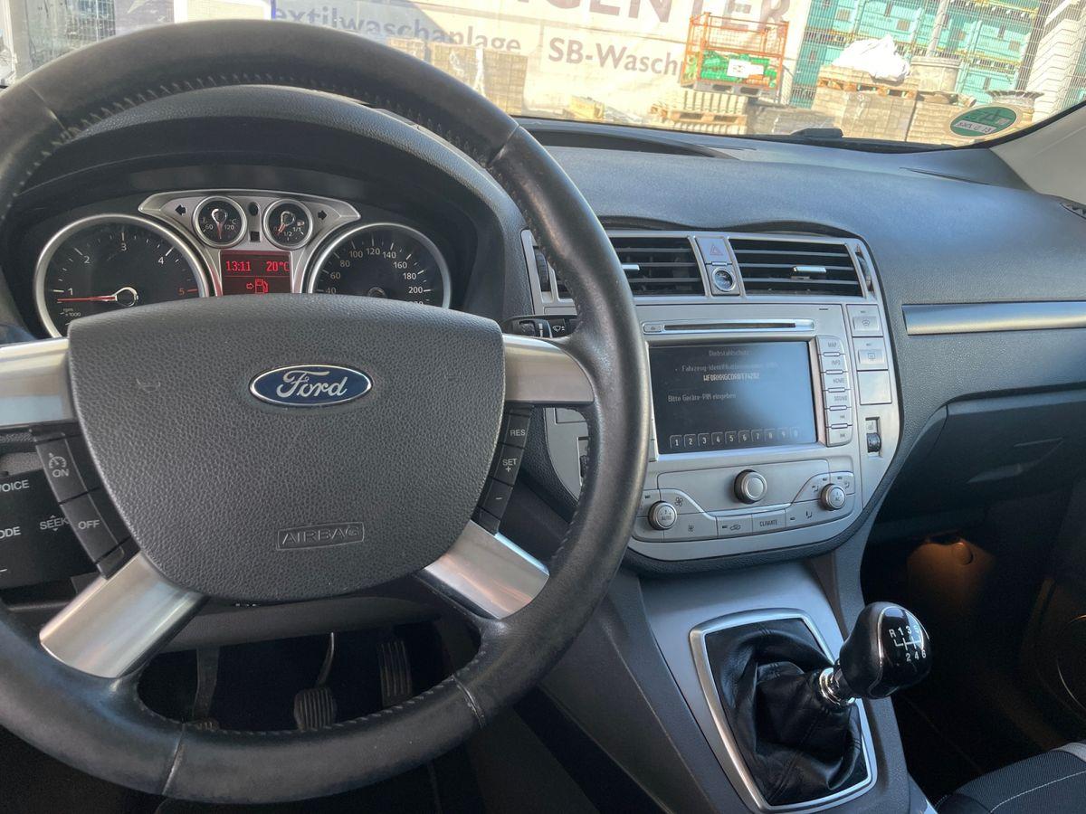 Ford Kuga 2.0 TDCi ** PANORAMADACH/PARKPILOT/NAVI ** - Bild 23