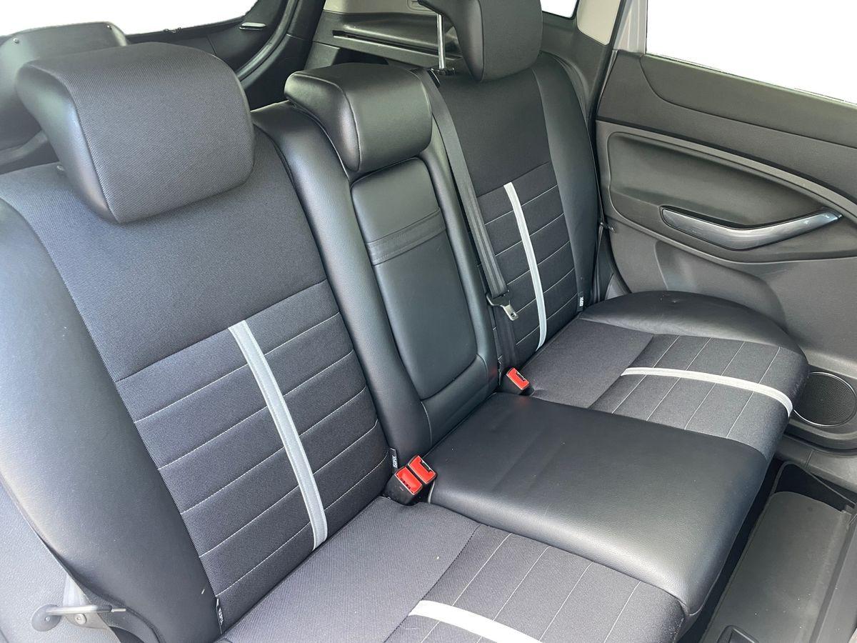 Ford Kuga 2.0 TDCi ** PANORAMADACH/PARKPILOT/NAVI ** - Bild 19