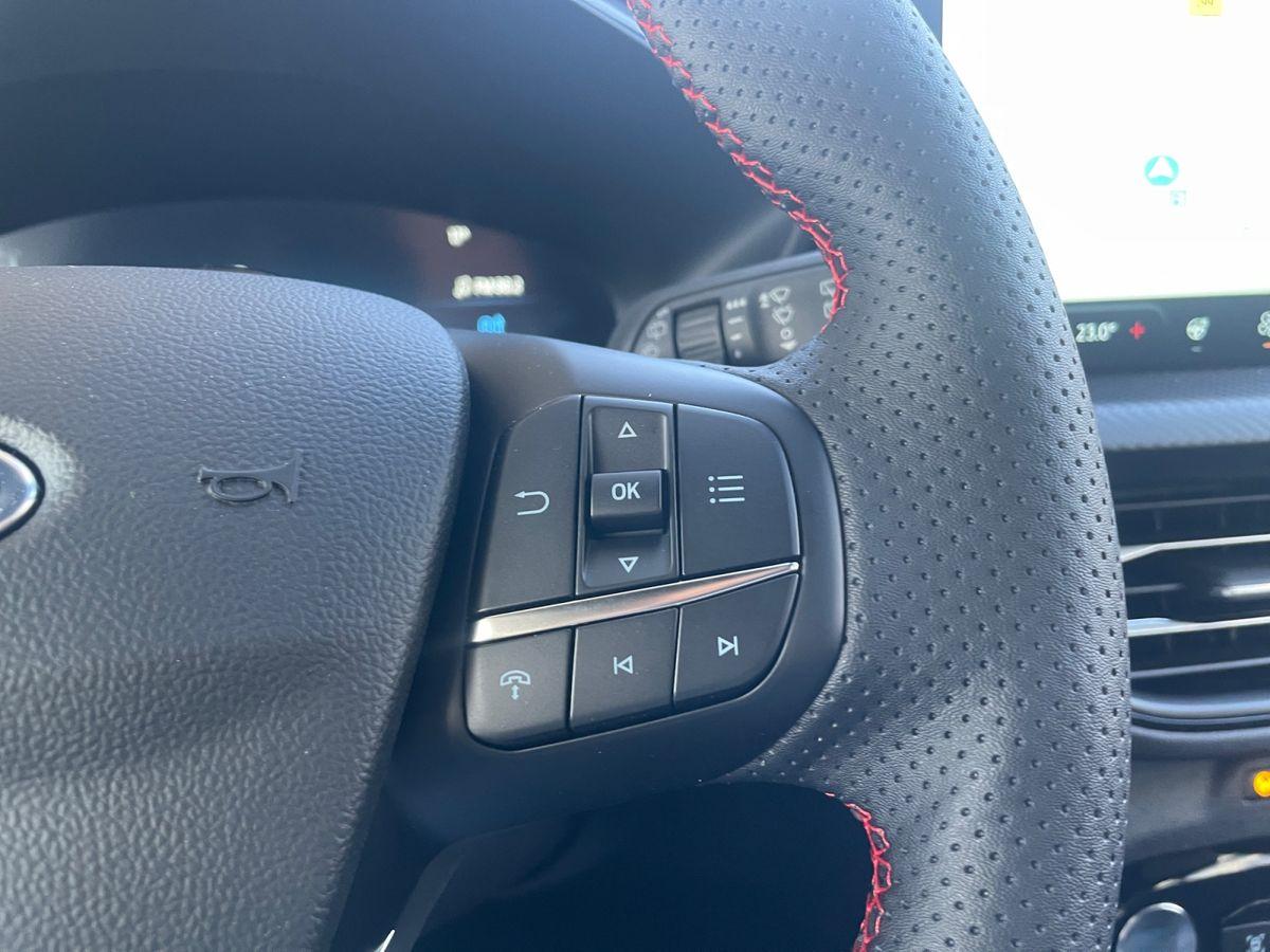 Ford Kuga 1.5 EcoBoost Aut. Styling Paket Black / 20″ LMF - Bild 26
