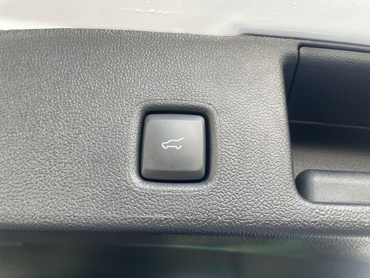 Ford Kuga 1.5 EcoBoost Aut. Styling Paket Black / 20″ LMF - Bild 21