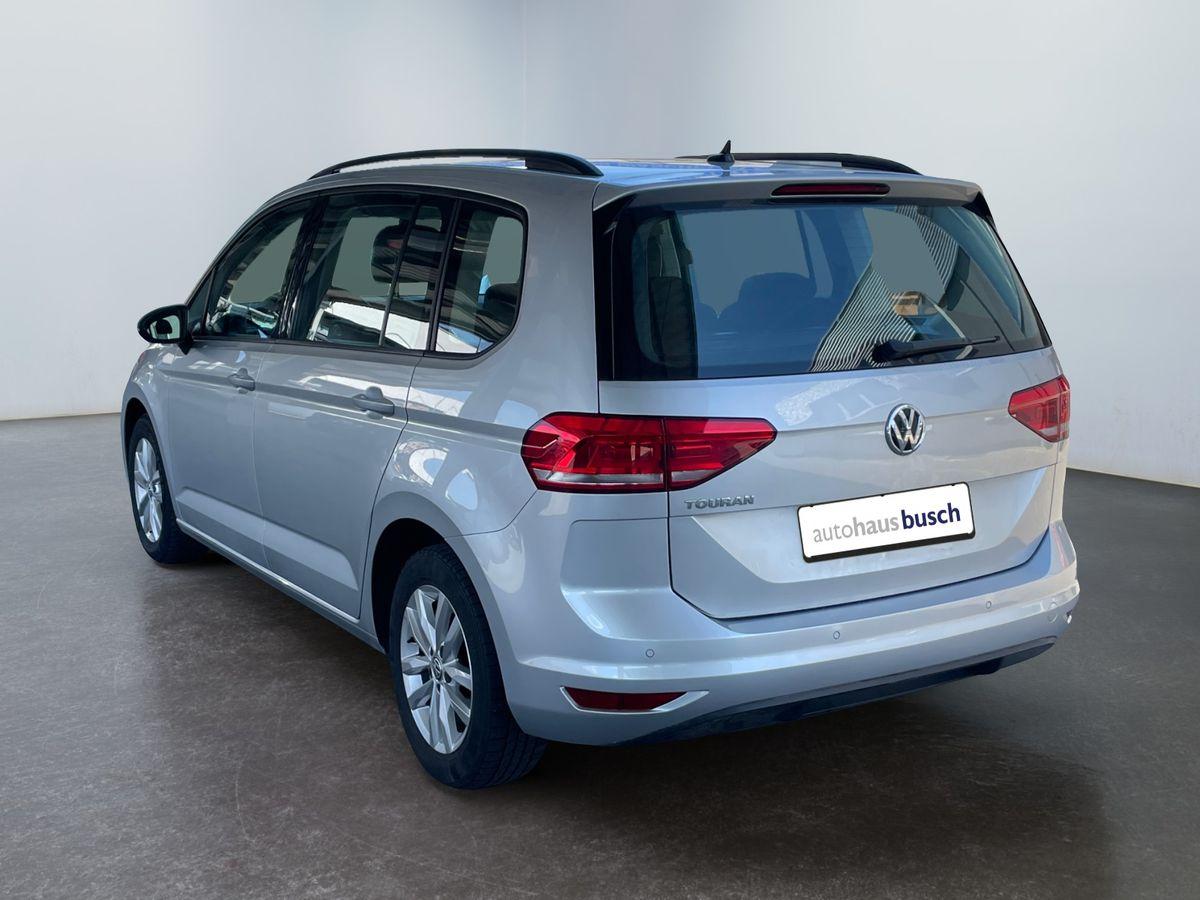 VW Touran 1.5 TSI ** ACC/NAVI/PARKPILOT/7-Sitzer ** - Bild 4
