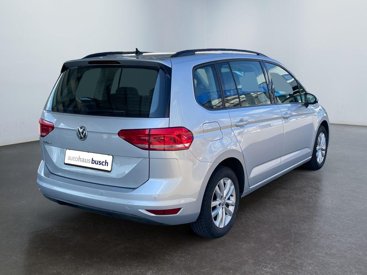 VW Touran 1.5 TSI ** ACC/NAVI/PARKPILOT/7-Sitzer ** - Bild 6
