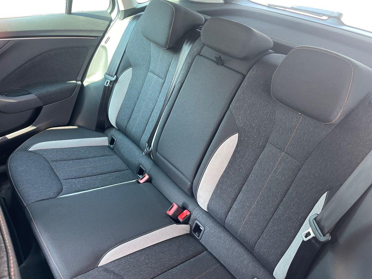 Skoda Kamiq Selection 1.0 TSI Aut. DSG * LED/KAMERA/Tempomat * - Bild 17