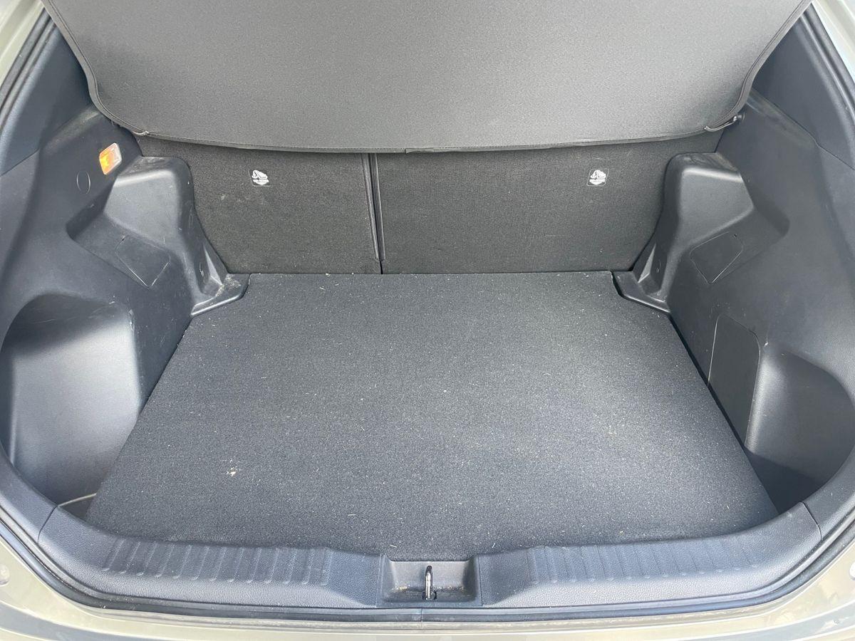 Toyota Yaris Cross 1.5 Hybrid Aut. VVT-i FWD Team *NAVI/KAMERA/LED* - Bild 20