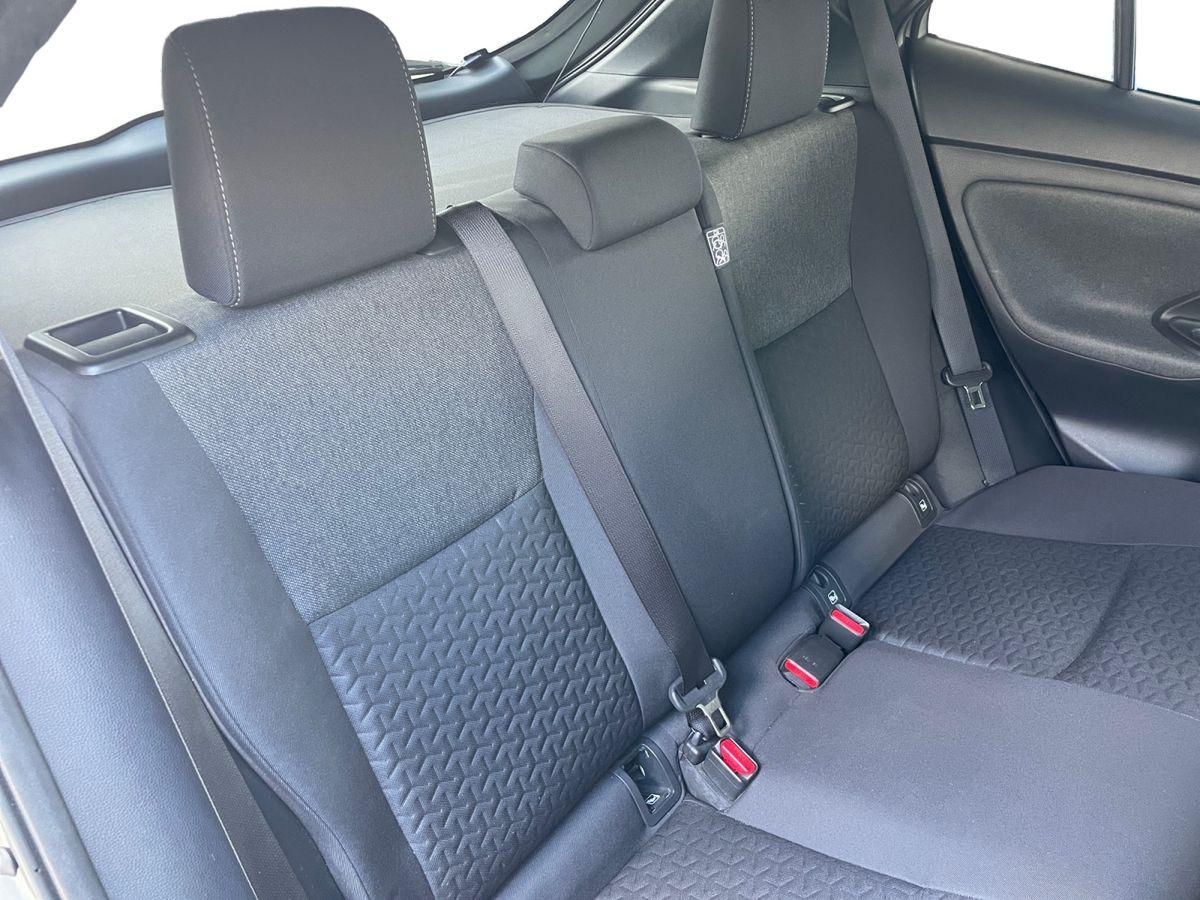 Toyota Yaris Cross 1.5 Hybrid Aut. VVT-i FWD Team *NAVI/KAMERA/LED* - Bild 19