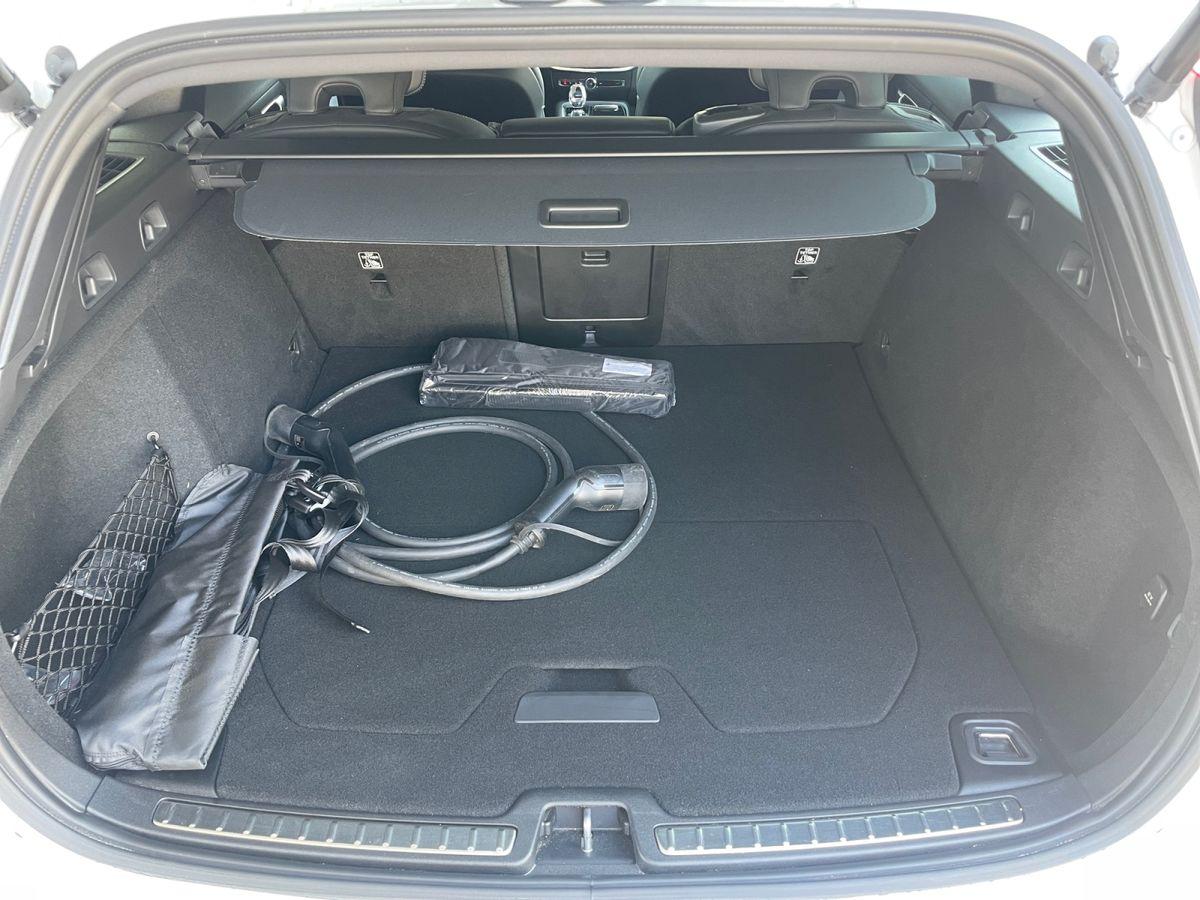 Volvo V60 Kombi Plus Dark T8 Recharge Plug-In Hybrid AWD - Bild 20