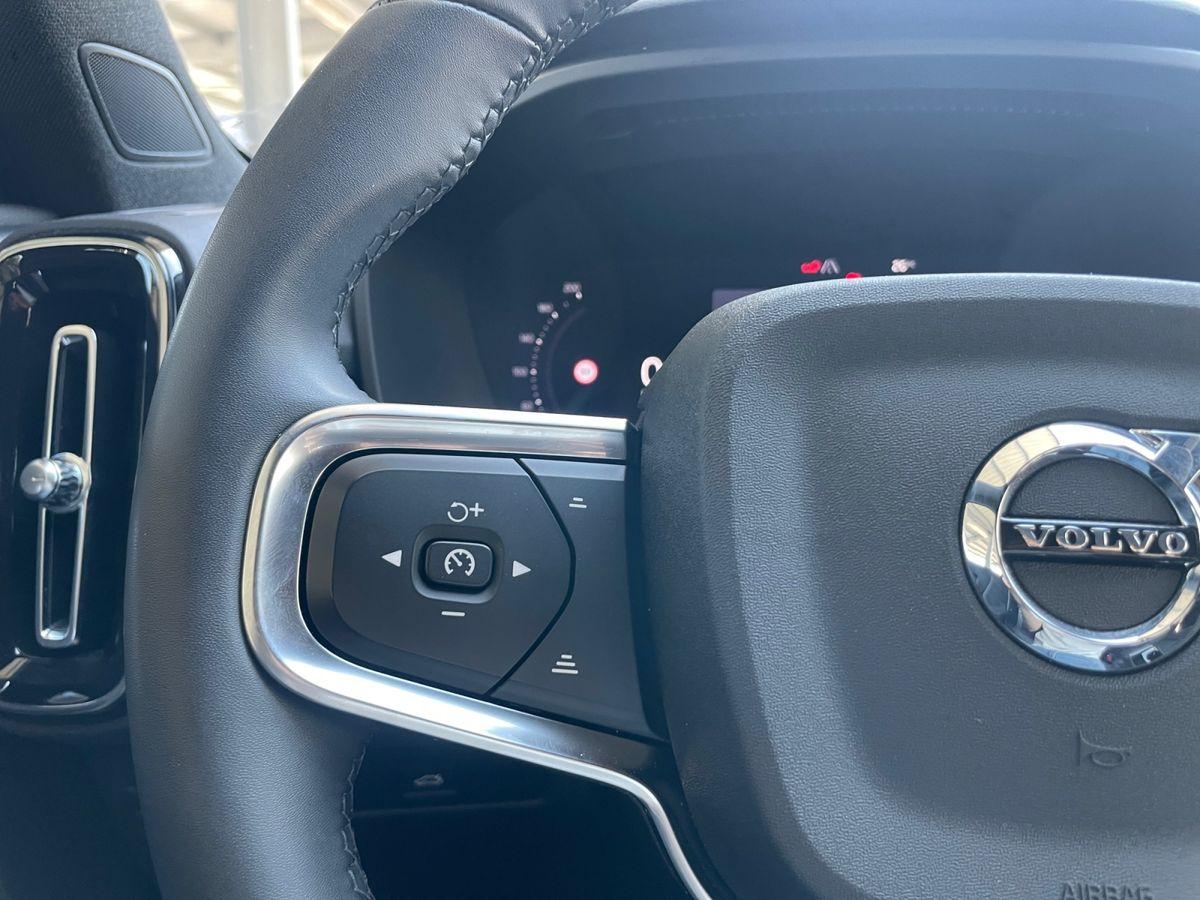 Volvo XC40 Plus Recharge Pure Electric 2WD Android Aut - Bild 25
