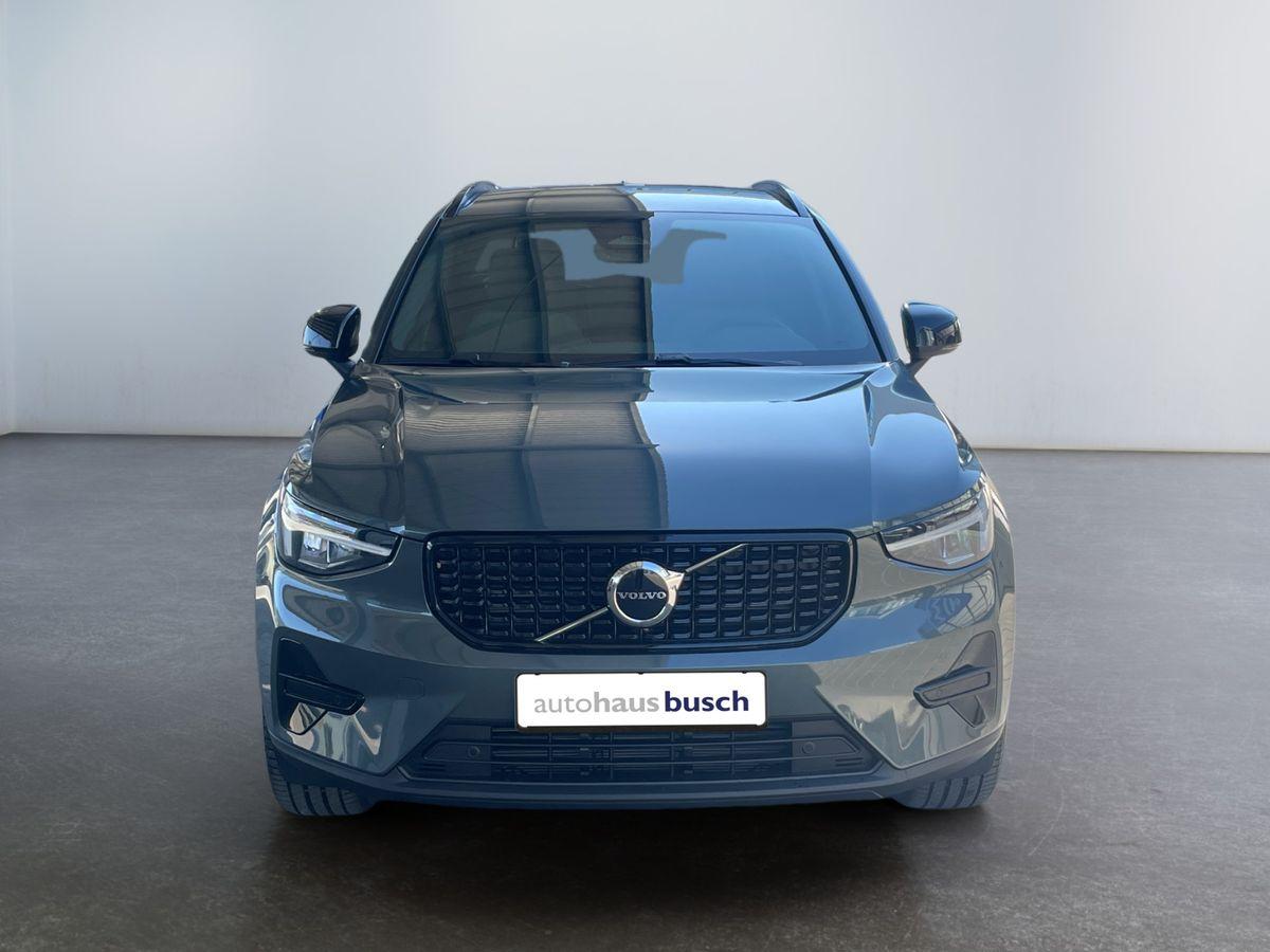 Volvo XC40 Plus Dark 2WD 2.0 Turbo Metallic - Bild 9