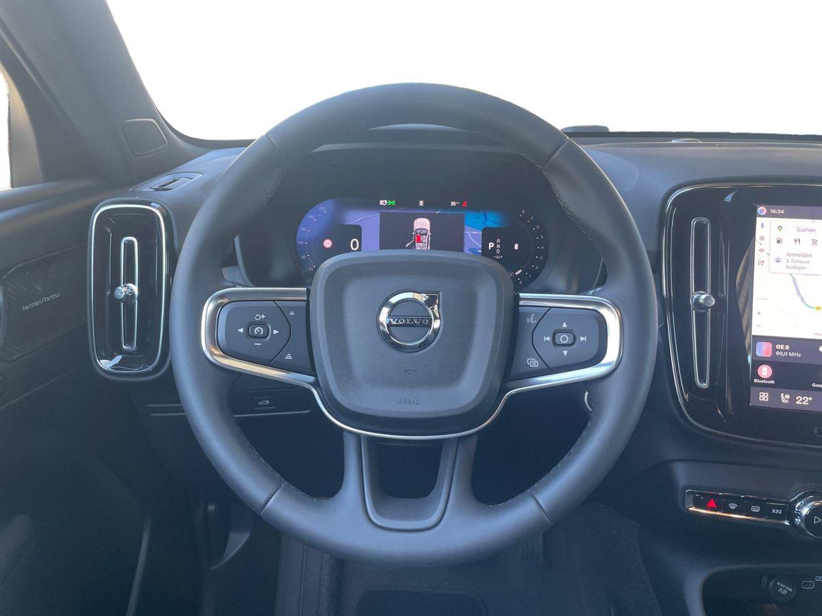 Volvo XC40 Plus Dark 2WD 2.0 Turbo Metallic - Bild 14