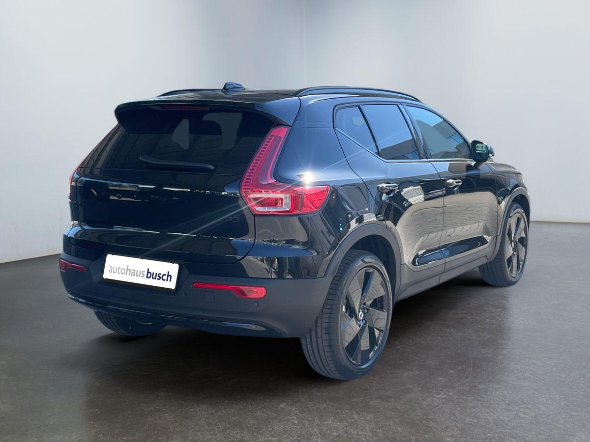 Volvo XC40 Plus Black Edition 2WD 2.0 Turbo Metallic - Bild 6