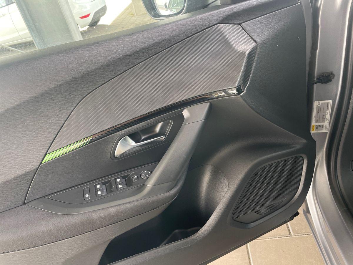 Peugeot 2008 1.2 PureTech ** KAMERA / NAVI ** - Bild 12