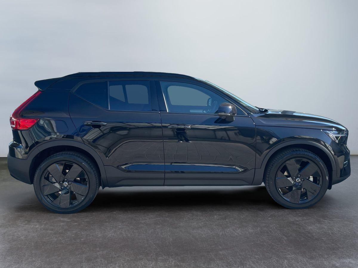 Volvo XC40 Plus Black Edition 2WD 2.0 Turbo Metallic - Bild 7