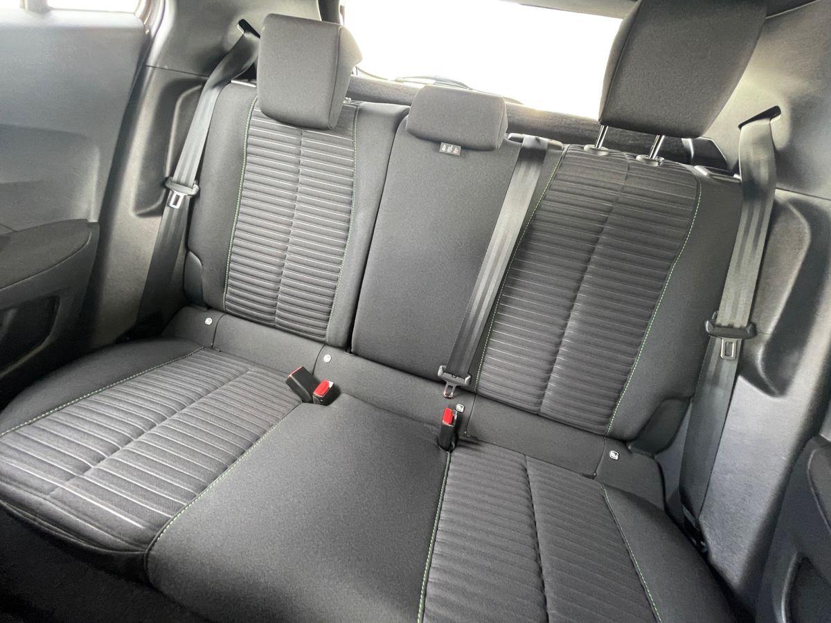 Peugeot 2008 1.2 PureTech ** KAMERA / NAVI ** - Bild 17
