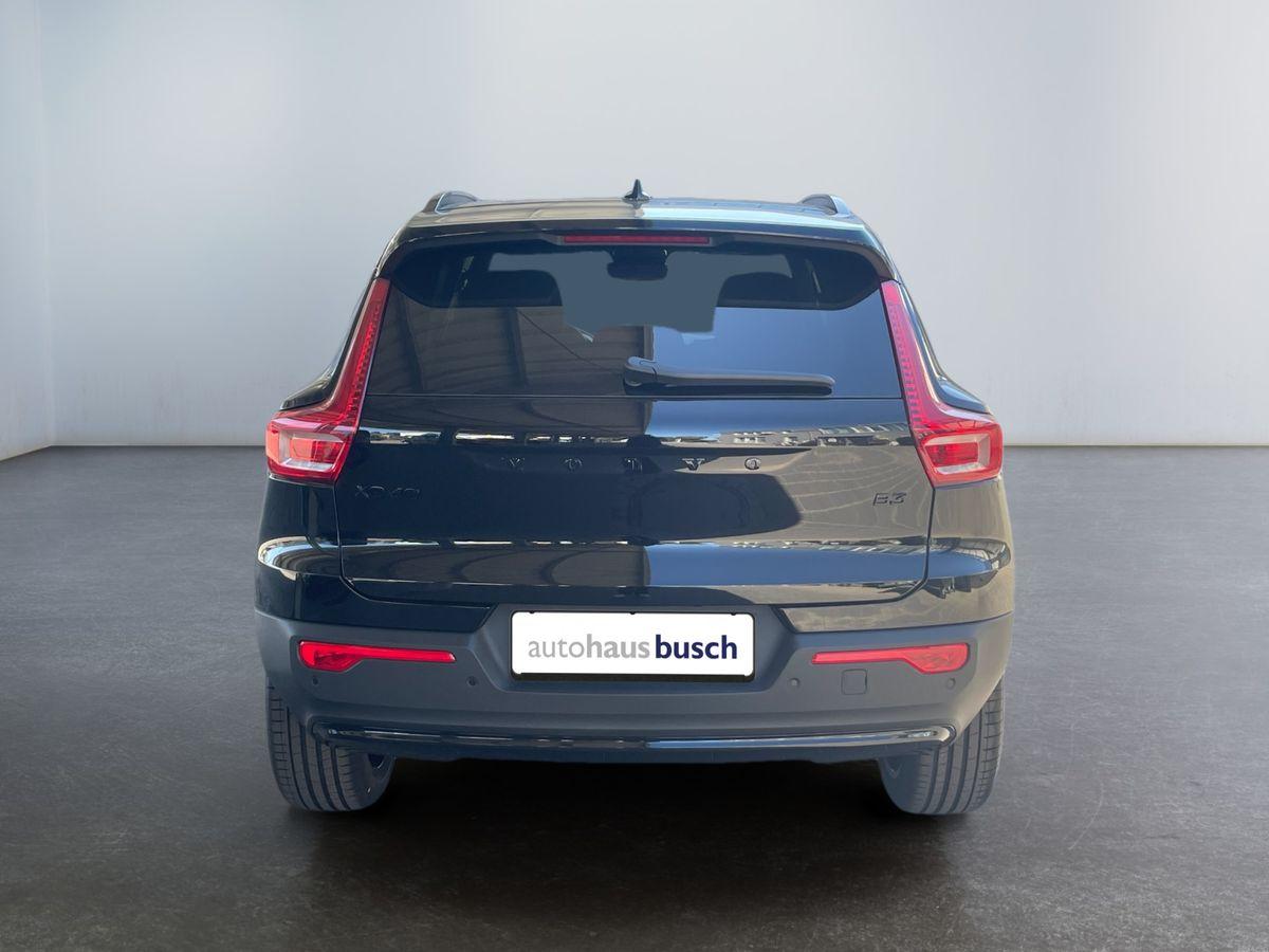 Volvo XC40 Plus Black Edition 2WD 2.0 Turbo Metallic - Bild 5