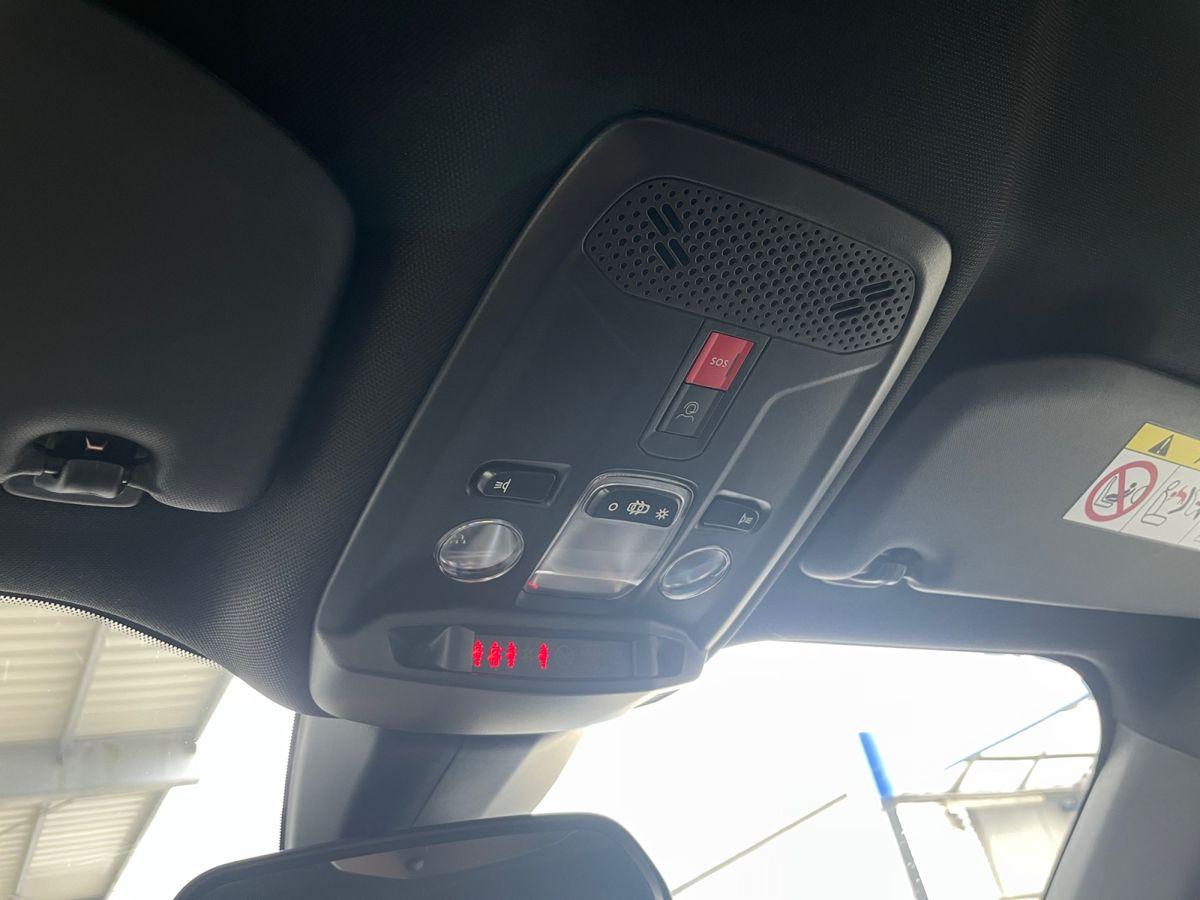 Peugeot 2008 1.2 PureTech ** KAMERA / NAVI ** - Bild 24