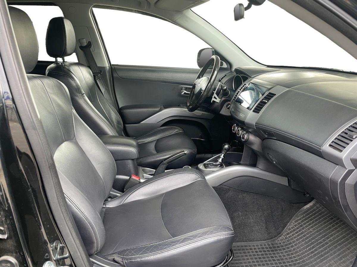 Mitsubishi Outlander 2.2 DI-D Aut. ** nur für Händler ** - Bild 18