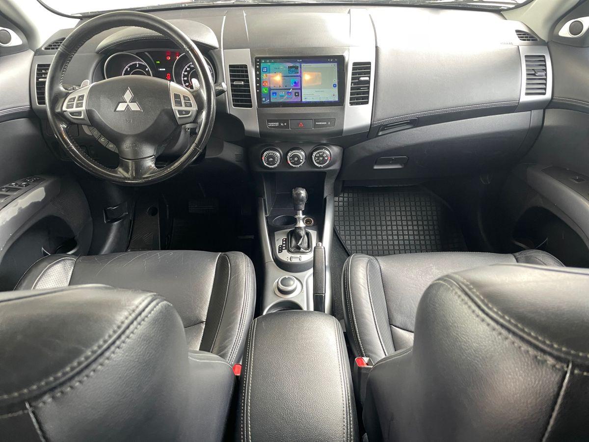 Mitsubishi Outlander 2.2 DI-D Aut. ** nur für Händler ** - Bild 13