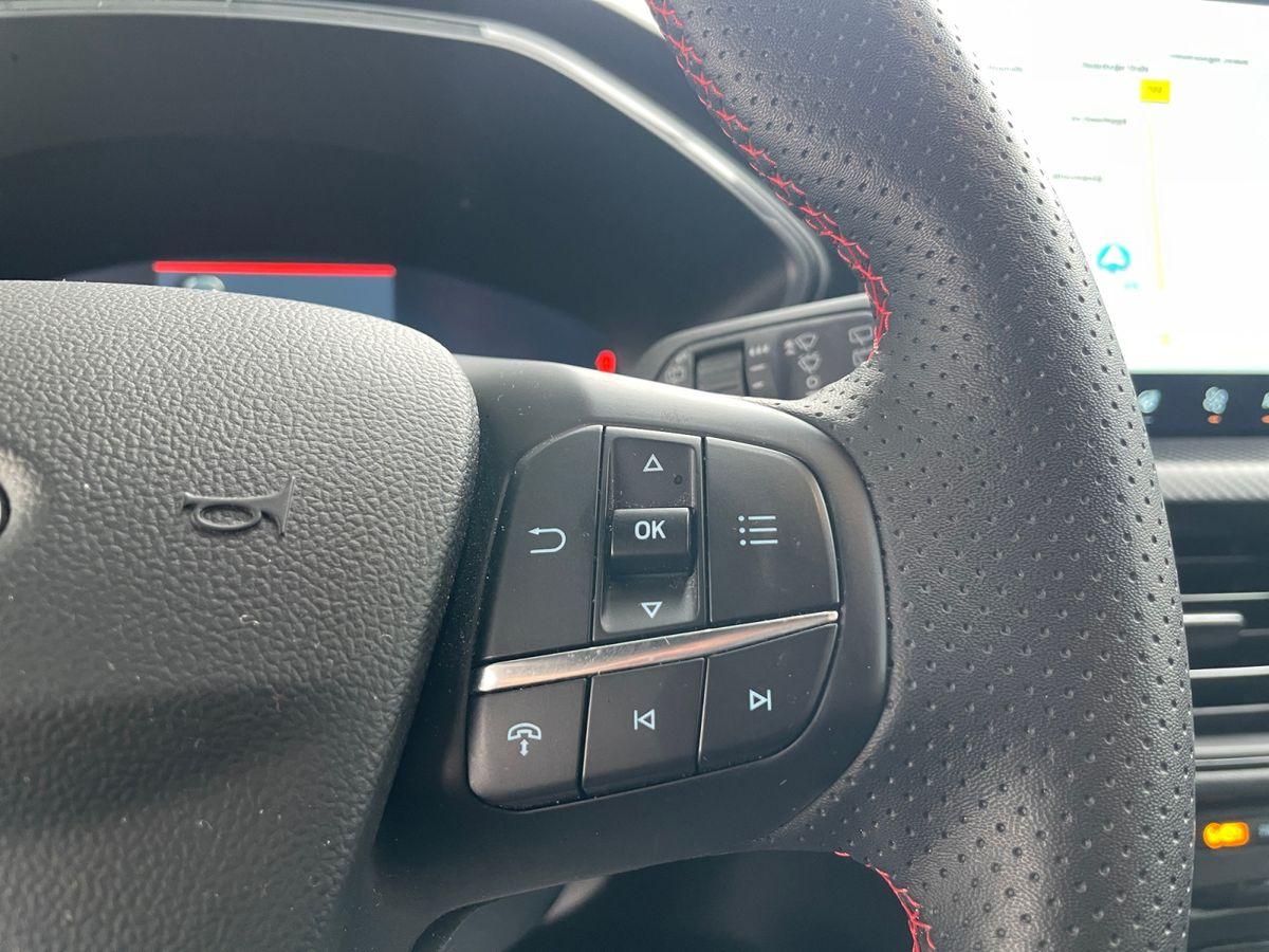 Ford Kuga ST-Line 1.5 EB Aut. * NAVI/LED/Tempomat/Kamera * - Bild 26