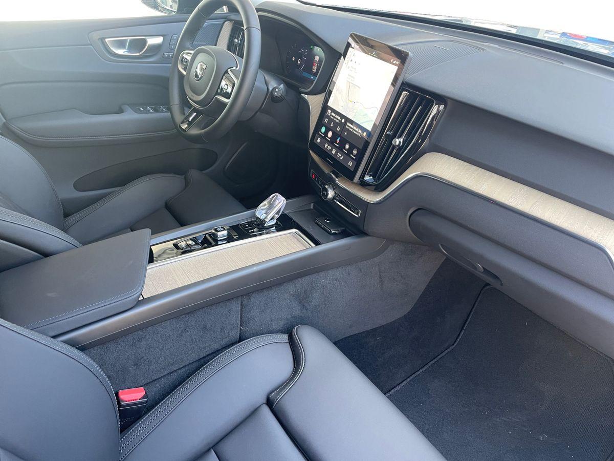 Volvo XC60 XC 60 T6 AWD Plug-in Hybrid Plus Dark T 5-Seat - Bild 18